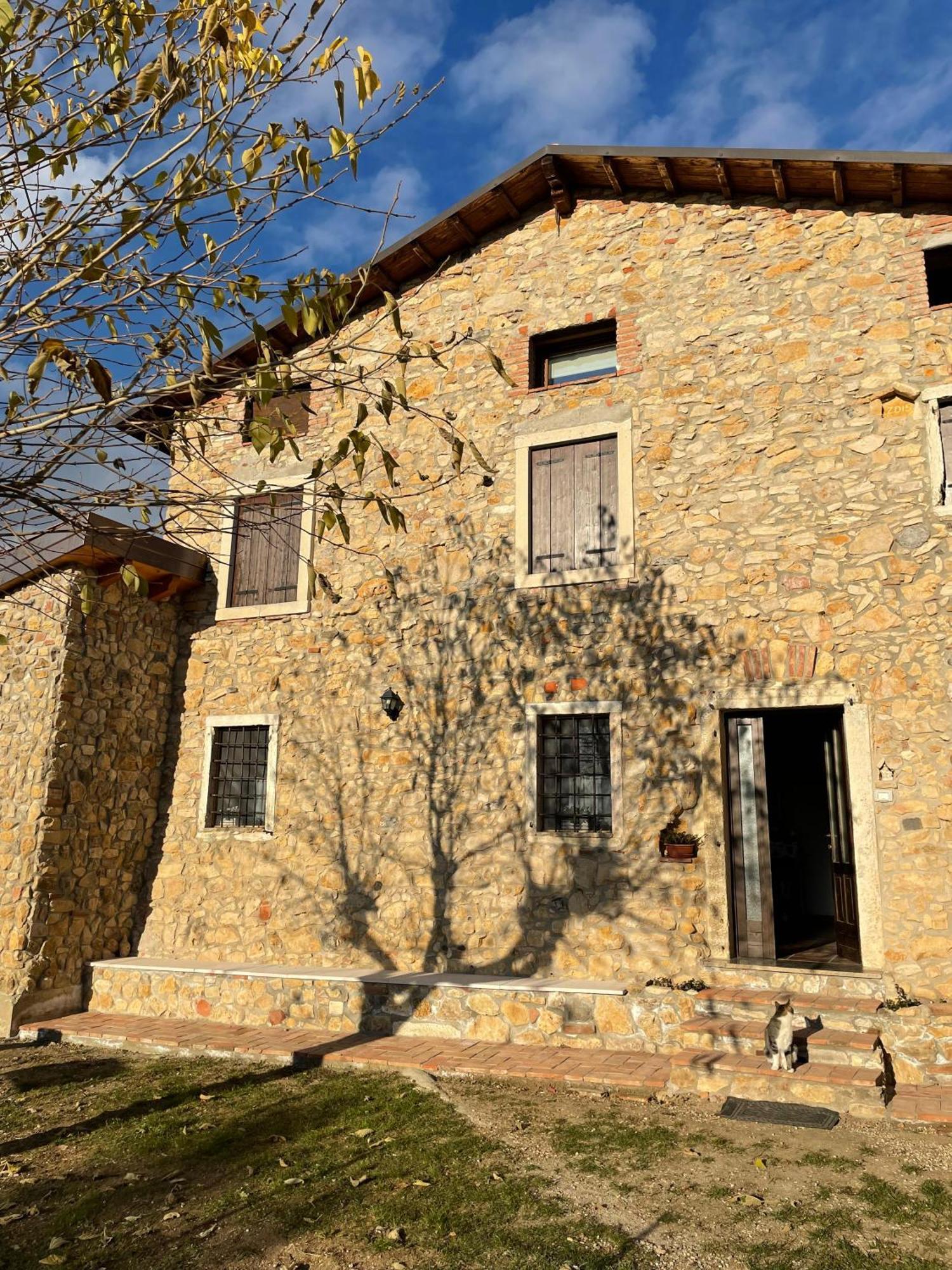 Al Colle Rooms Montebello Vicentino Bagian luar foto